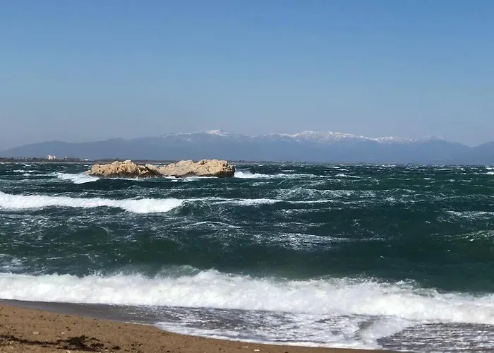 Sobre La Playa * L' Escala